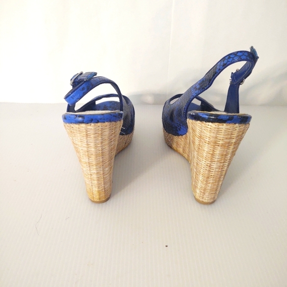 White House Black Market Blue Wedge Sandals size 8 - Picture 7 of 9